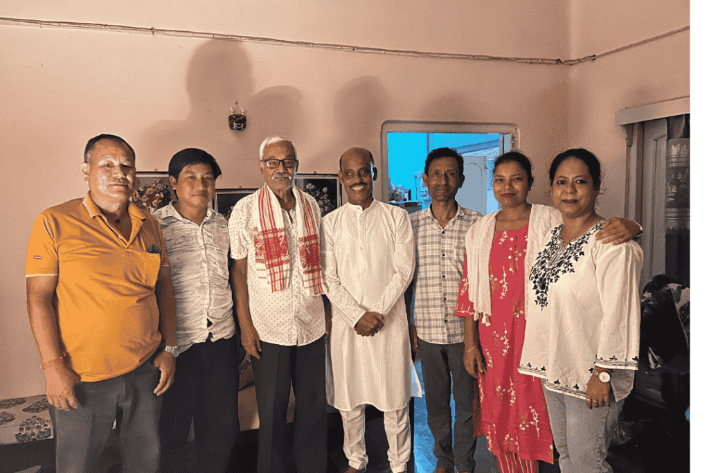 Congress Leader Arman Ali addressing villagers